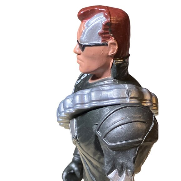 Kenner Terminator Toy Action Figure 1993 - Picture 5 of 11